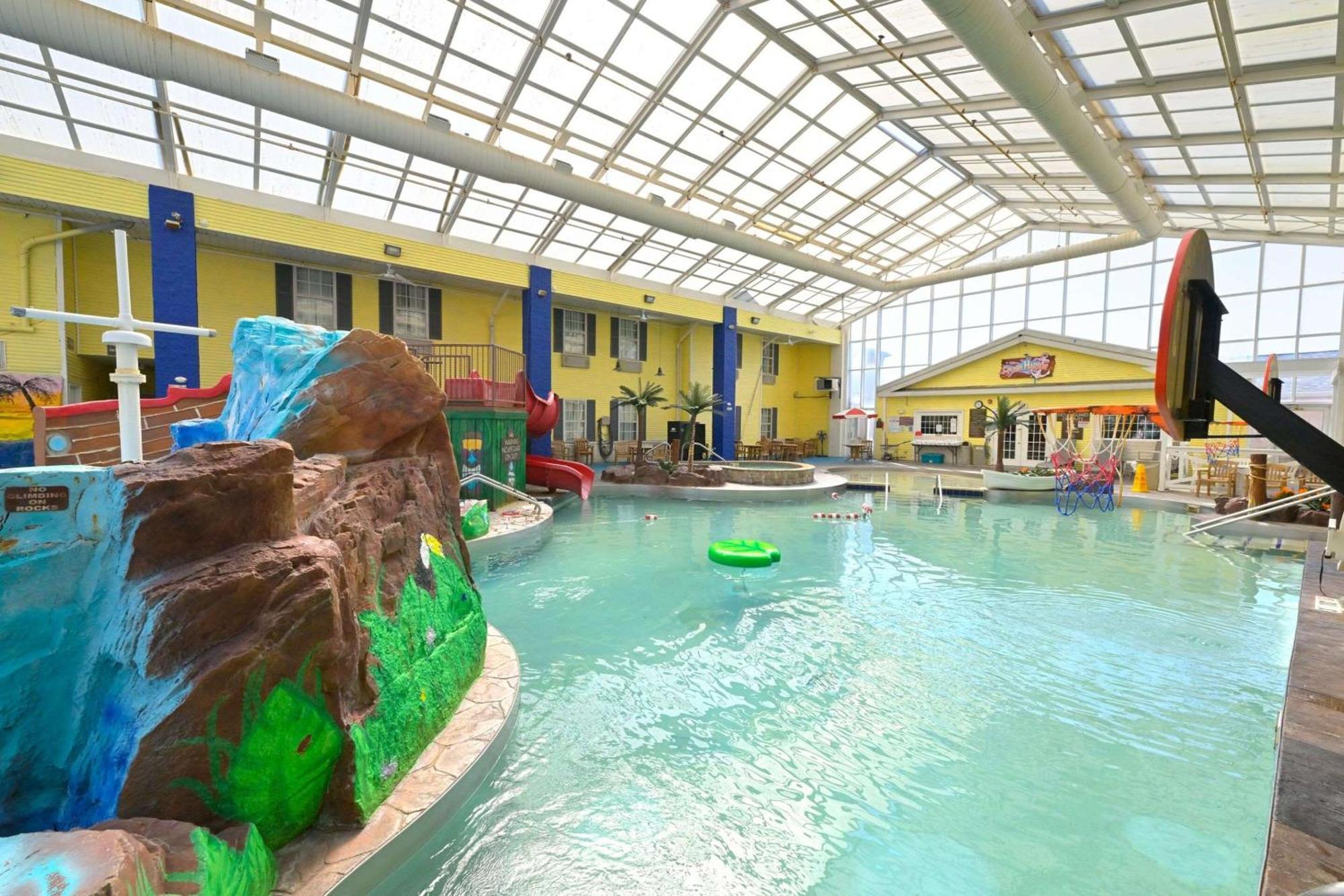 Comfort Inn Splash Harbor Bellville Exterior foto